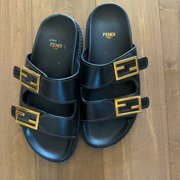Fendi F Buckle Black Leather Slides - Picture 1 of 5